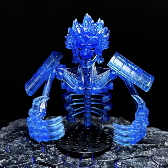 Naruto Madara Uchiha Minifigure with Blue Susanoo Armor Form Display Set - Picture 2 of 6